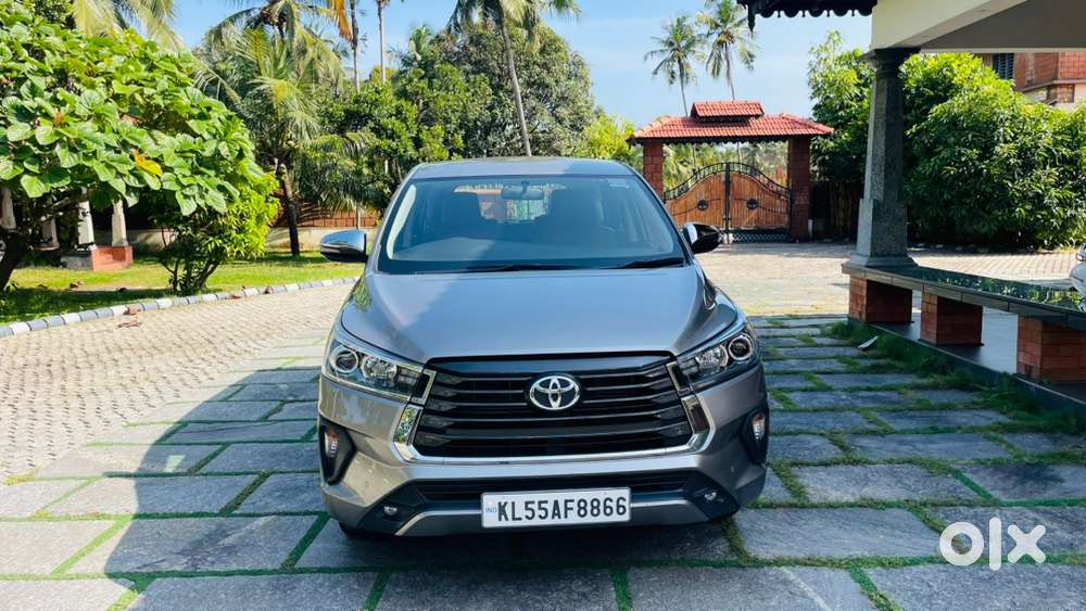 2022 Toyota Innova Crysta