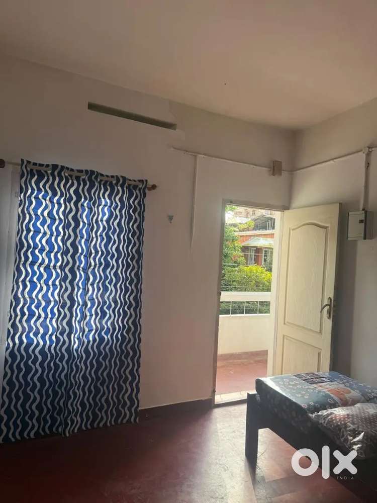 1BHK in MG Road