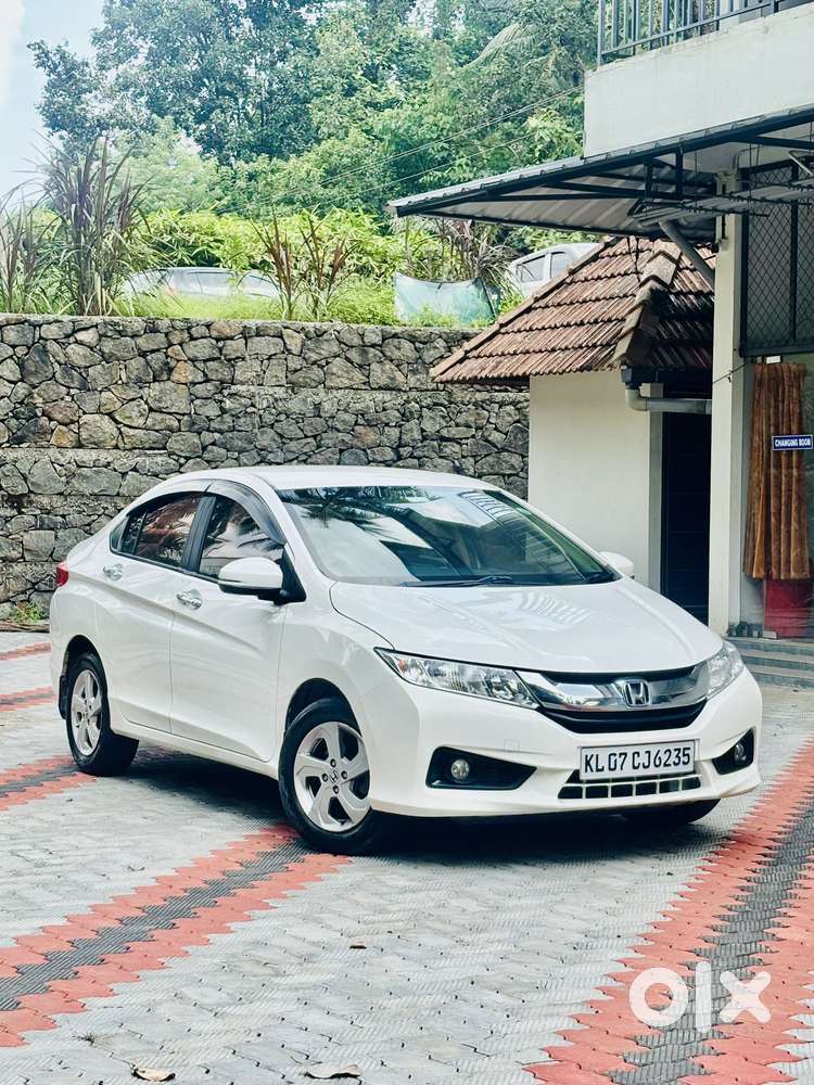Honda City I-vtec V, 2017, Petrol