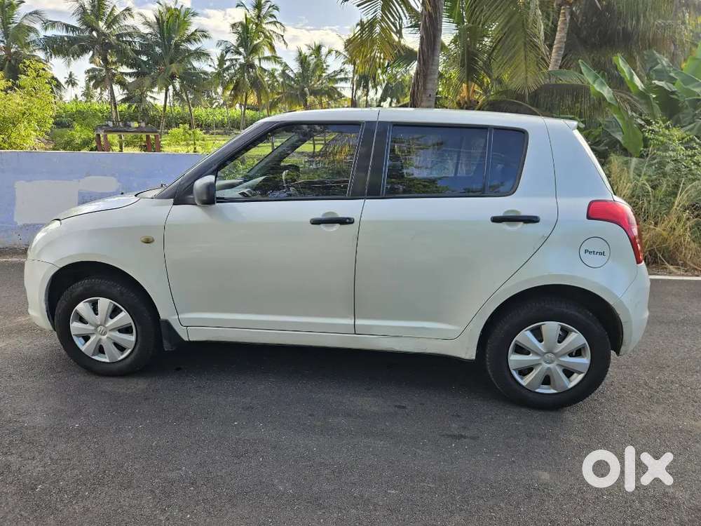 Maruti Suzuki Swift 2009 Petrol 78000 Km Driven