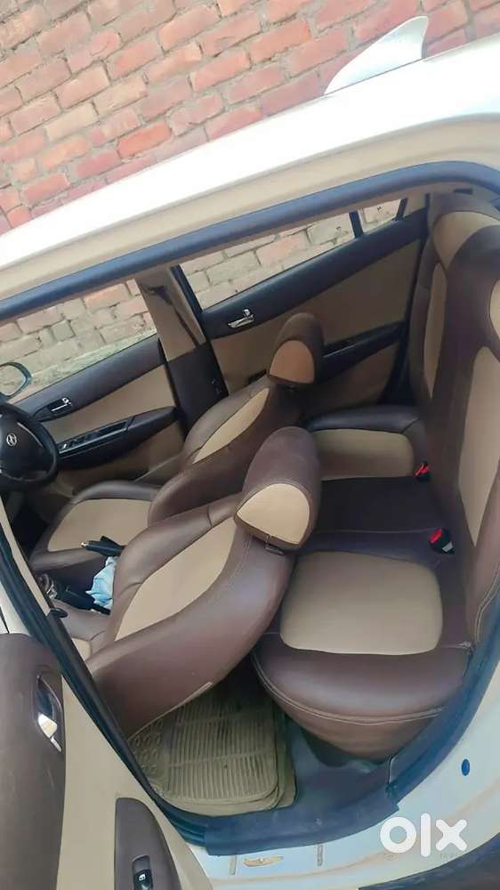 2nd Hyundai I20 2013 With 80500 Km Driven