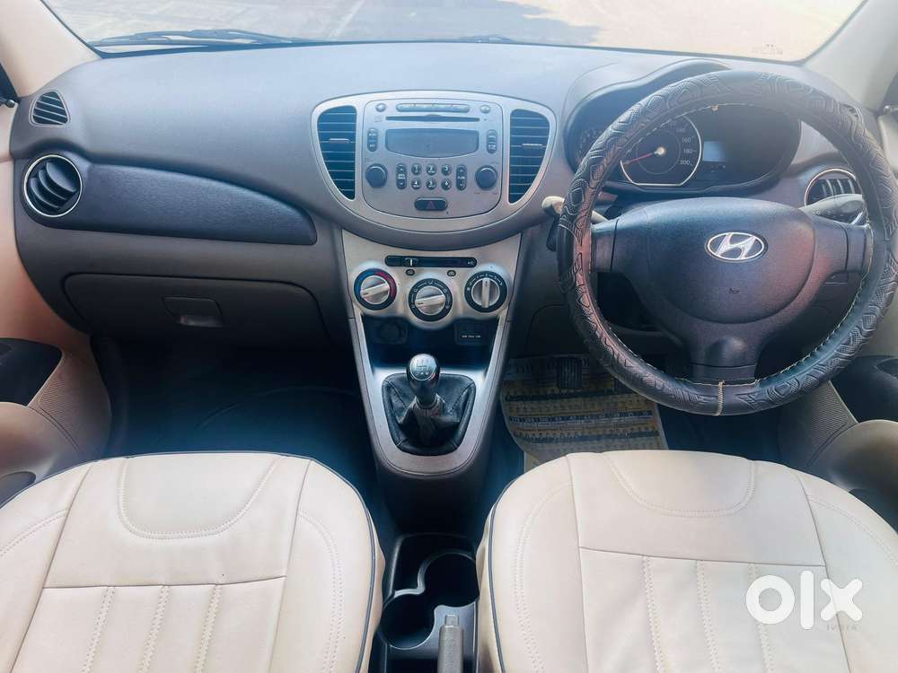 Hyundai I10 Sportz, 2015, Petrol