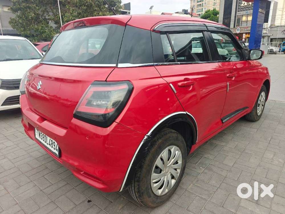 Maruti Suzuki New-gen Swift Vxi, 2024, Petrol