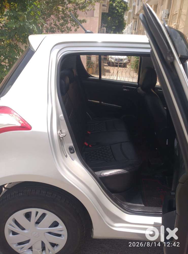 Maruti Suzuki Swift Vxi, 2017, Petrol