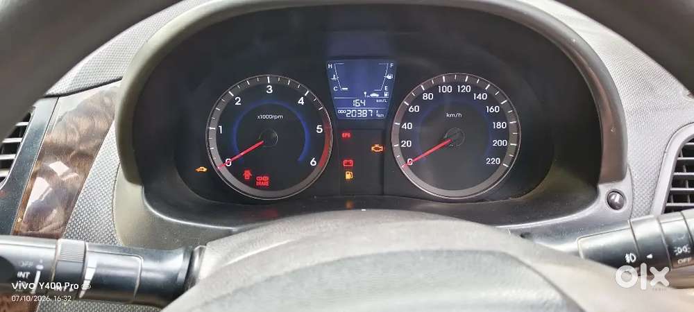 Hyundai Verna 2015