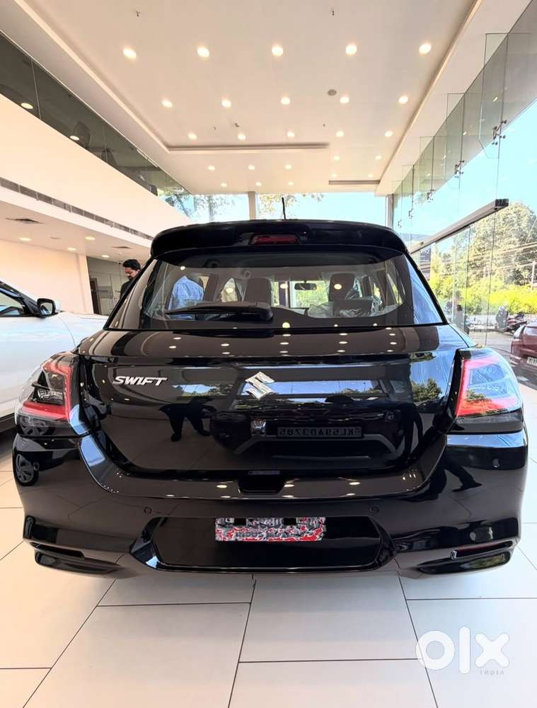 Maruti Suzuki Swift Petrol 2026