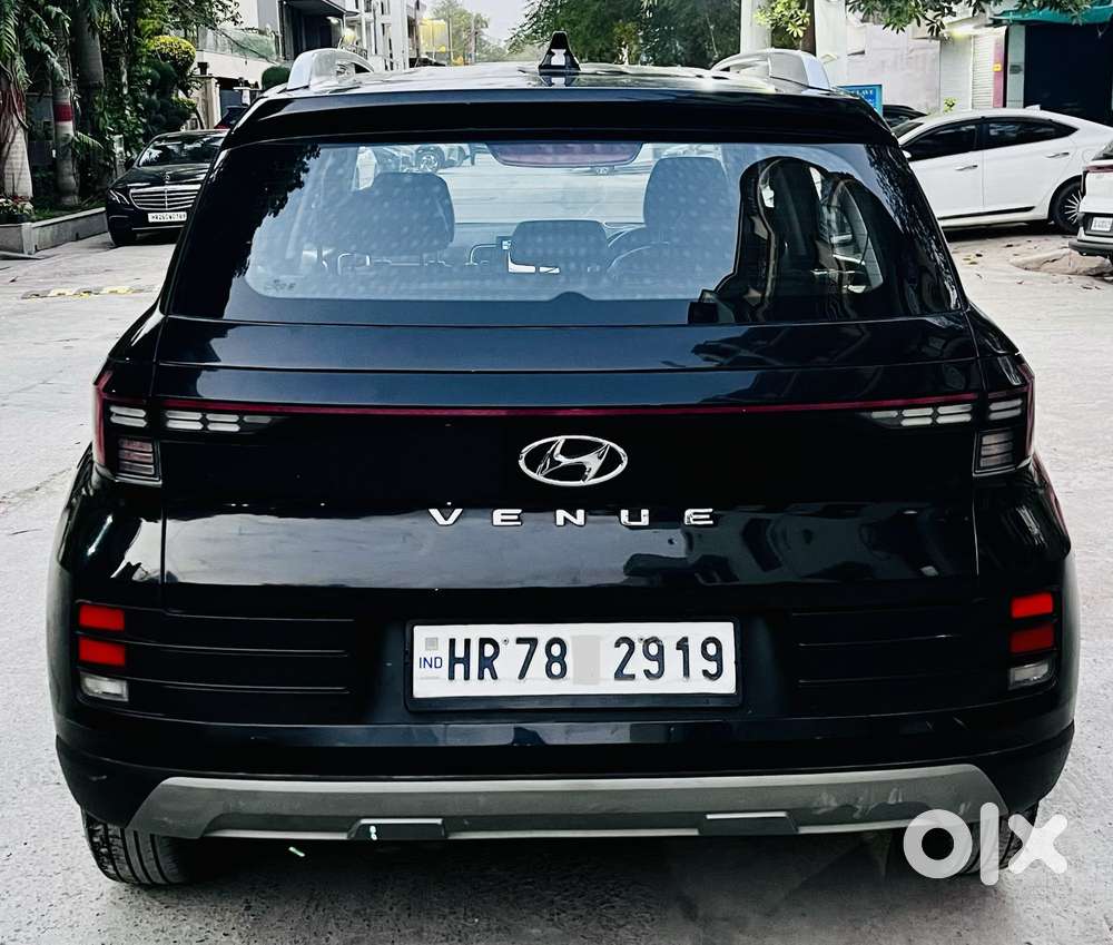 Hyundai Venue 1.2 S (o), 2024, Petrol