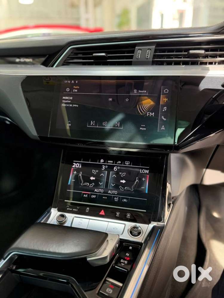 Audi E-tron 55, 2023, Electric