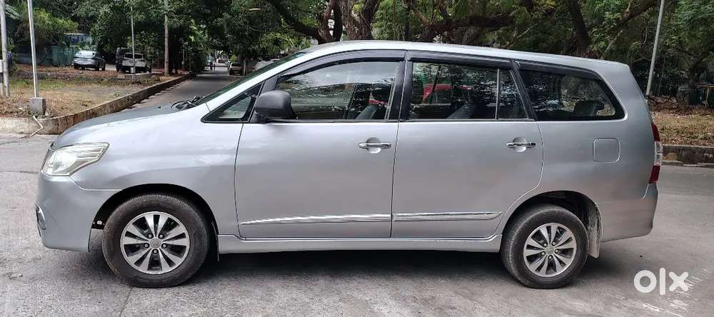 Toyota Innova 2.5 V 2015 Top-end