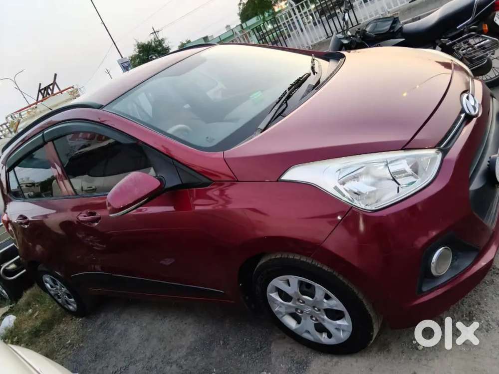 Hyundai Grand I10 2015 Petrol 125000 Km Driven