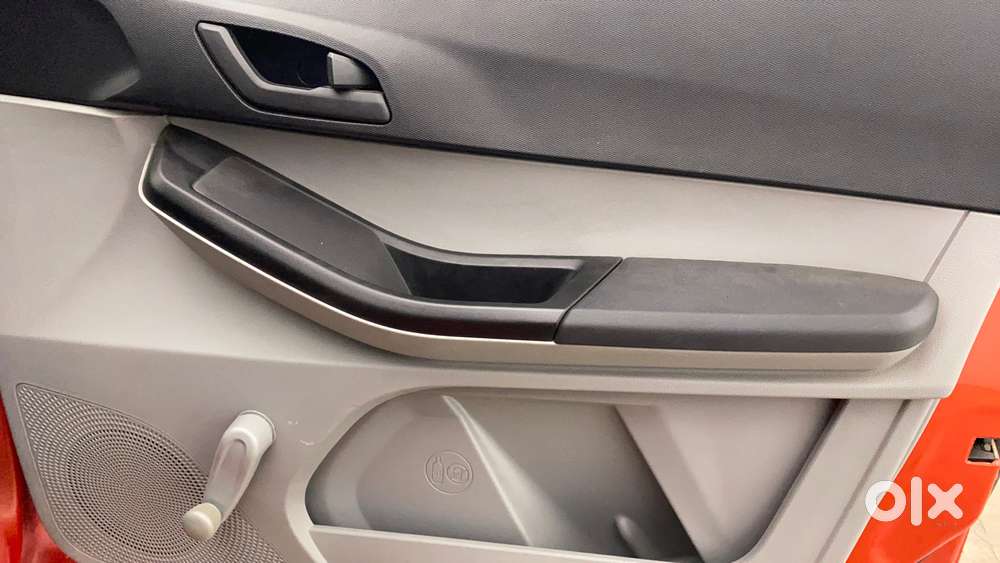 Tata Tiago Xe, 2021, Petrol