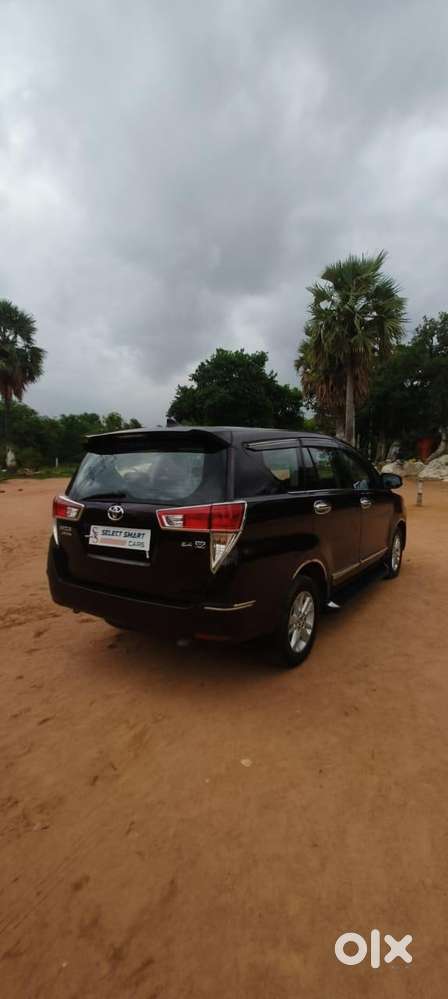 Toyota Innova 2.5 Vx 8 Seater Bs Iv, 2017, Diesel