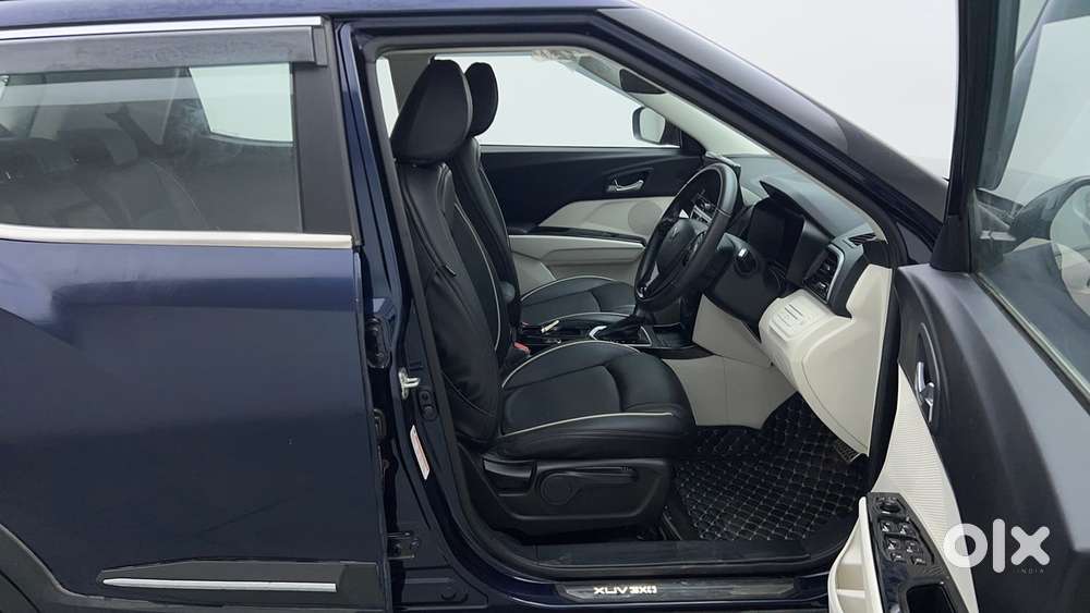 Mahindra Xuv 3xo Ax5l 1.2 Petrol At, 2025, Petrol