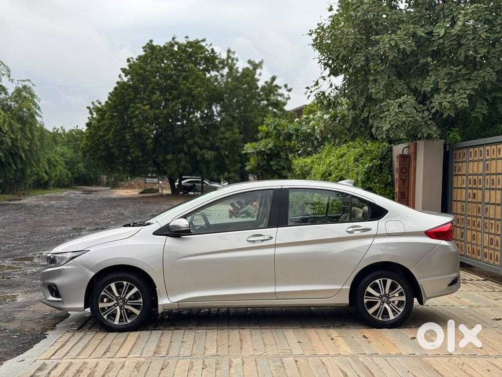 Honda City I-vtec V, 2018, Petrol
