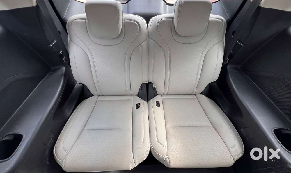 Mahindra Xuv700 2.2 Ax 5 Diesel At 7 Str, 2024, Diesel