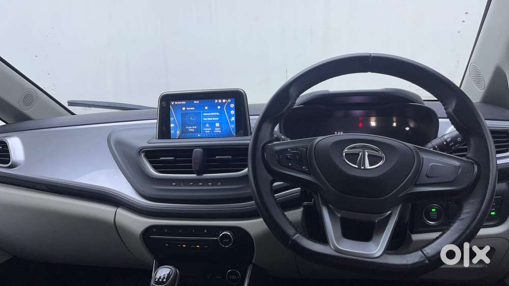 Tata Altroz Xz Plus (s) Icng, 2023, Cng & Hybrids