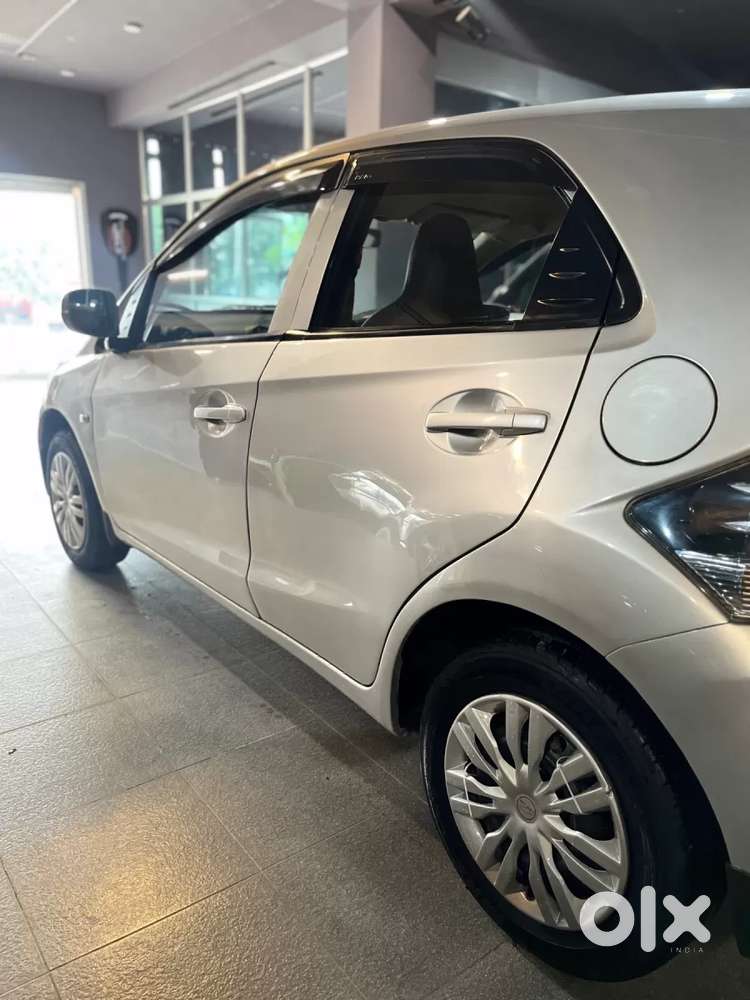 Honda Brio 1.2 E Mt, 2015, Petrol
