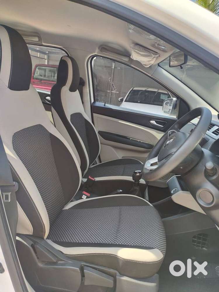 Renault Triber, 2022, Petrol