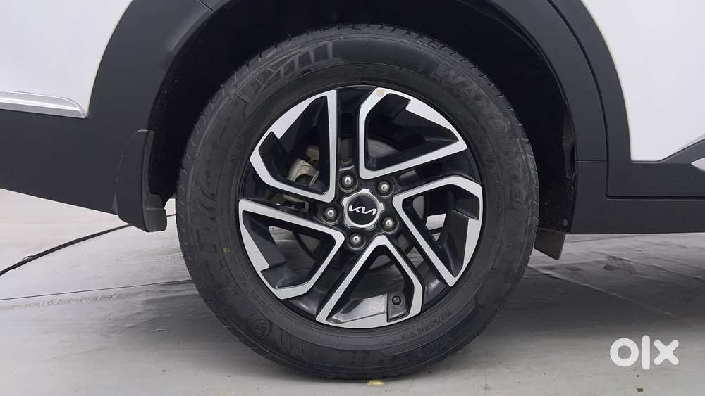 Kia Carens 1.4 Luxury Plus 6 Str, 2022, Petrol
