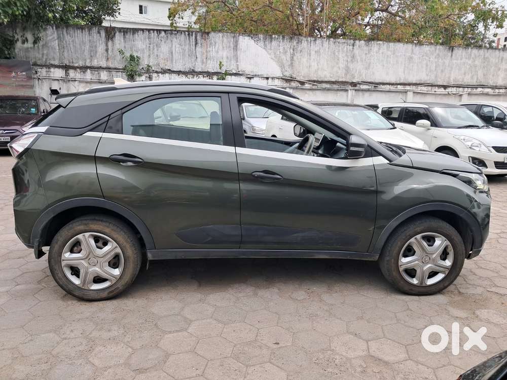 Tata Nexon 1.2 Revotron Xm (s), 2021, Petrol