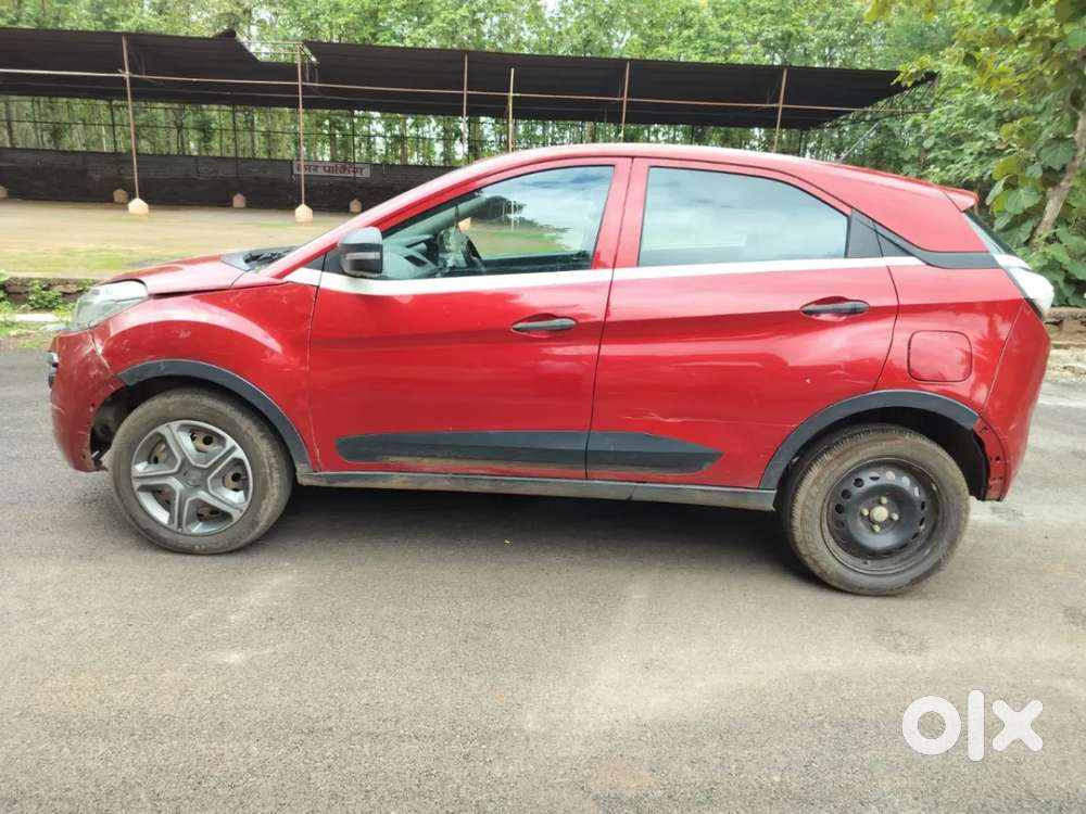 Tata Nexon 1.2 Revotron Xm, 2018, Petrol