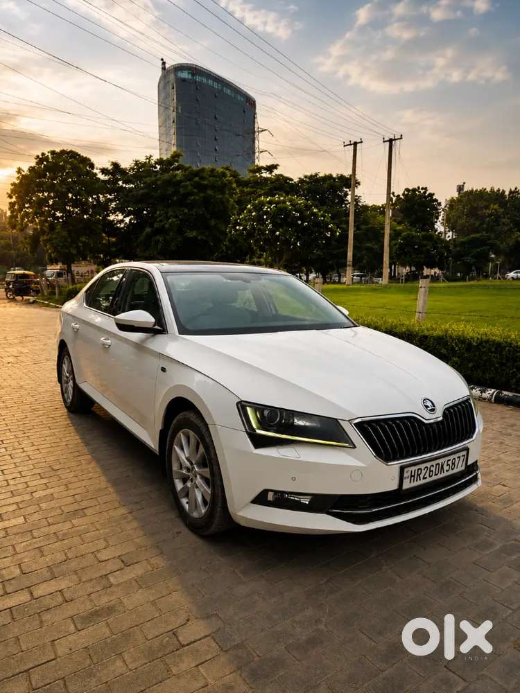 Skoda Superb (l&k) December 2017  1.8 Tsi Dsg Petrol Top-end Variant