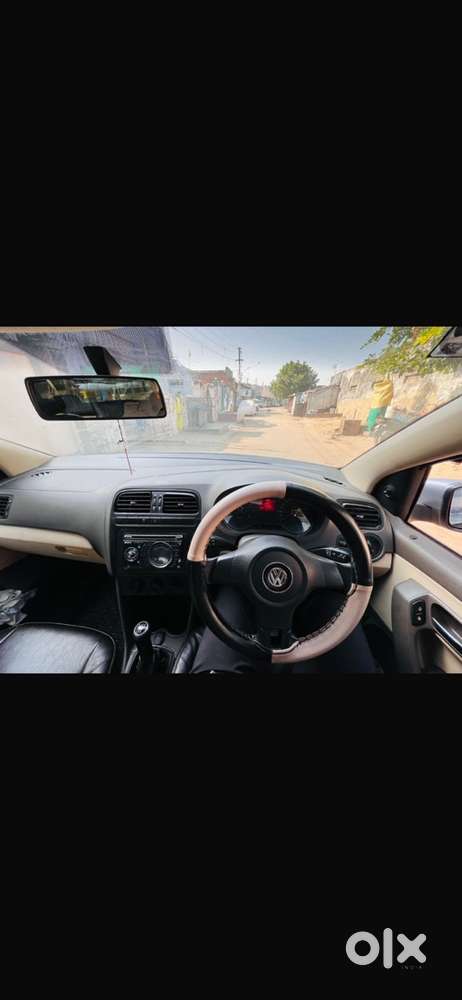 Volkswagen Vento Petrol 2011