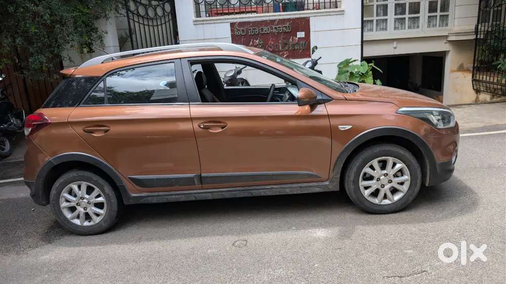 Hyundai I20 Active 2017 Petrol Well Maintained