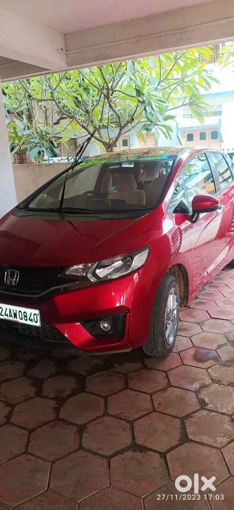 Honda Jazz 2019 Petrol , 27500 Km Driven, Well Maintained.