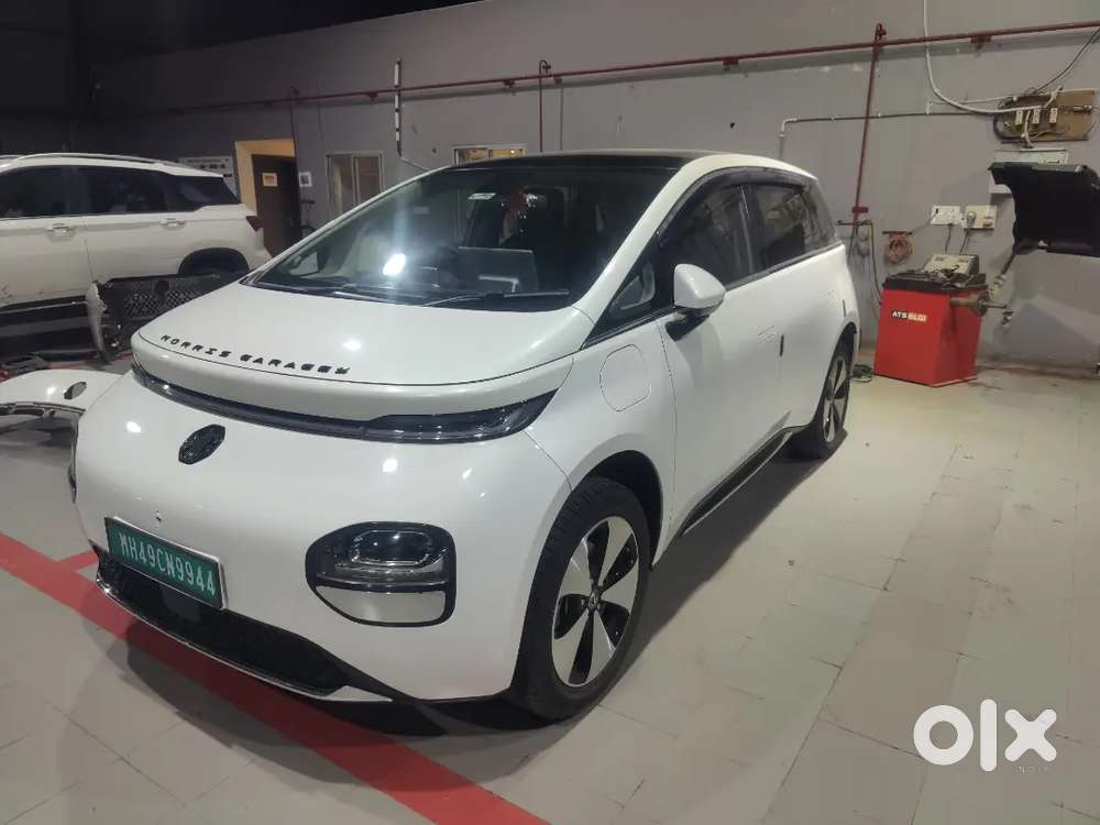 Mg Windsor Ev Essence 2025