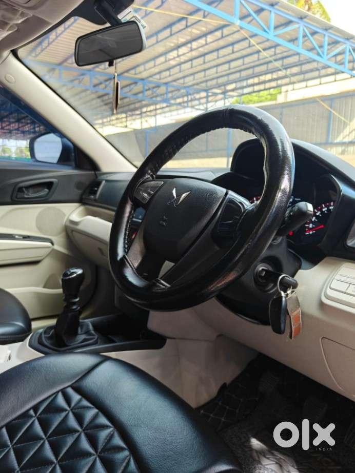 Mahindra Xuv300 W4, 2023, Petrol