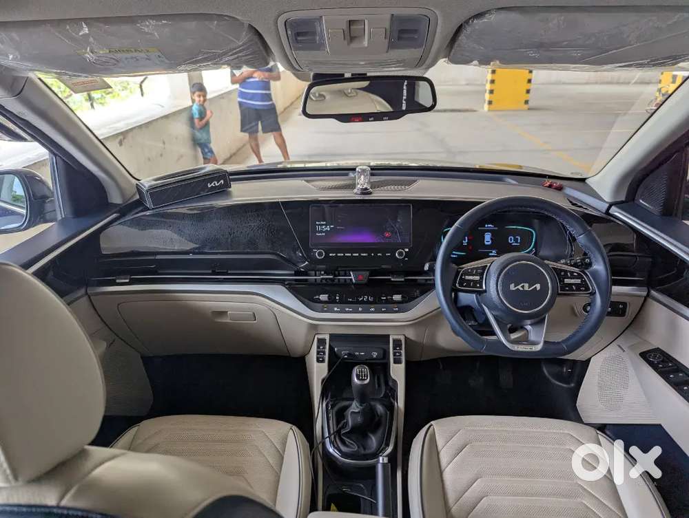Kia Carens Prestige Plus Manual 2022 (topend)