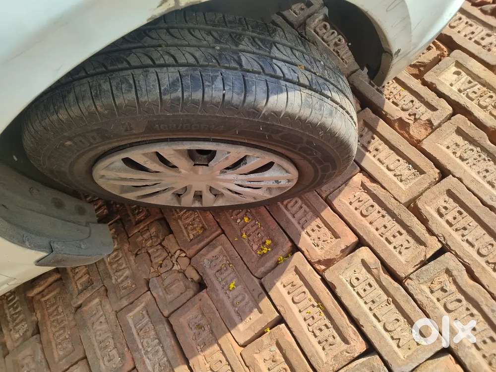Maruti Suzuki Dzire 2022 Petrol 126000 Km Driven