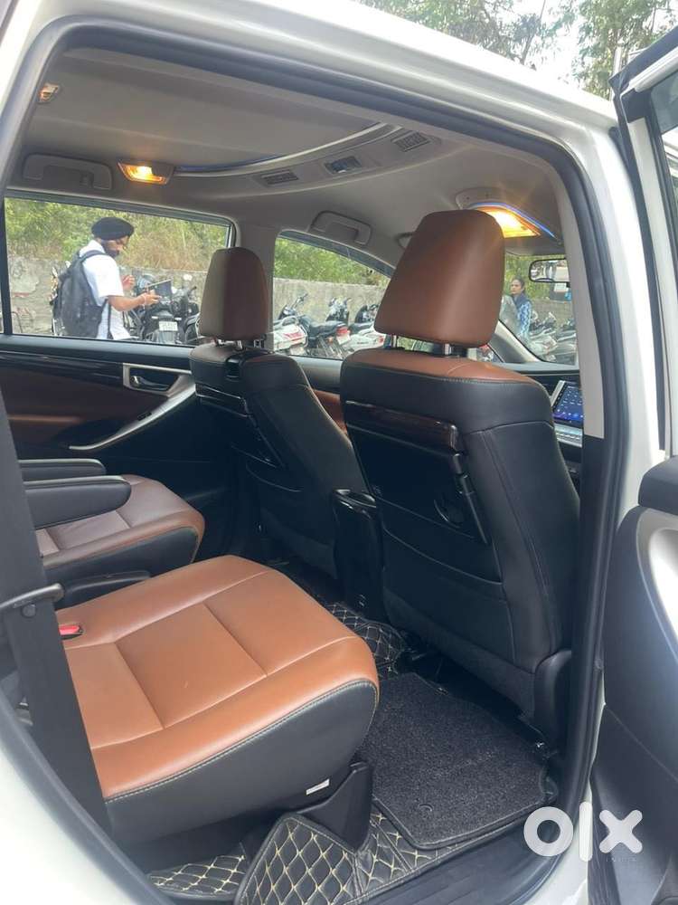 Toyota Innova Crysta, 2022, Petrol