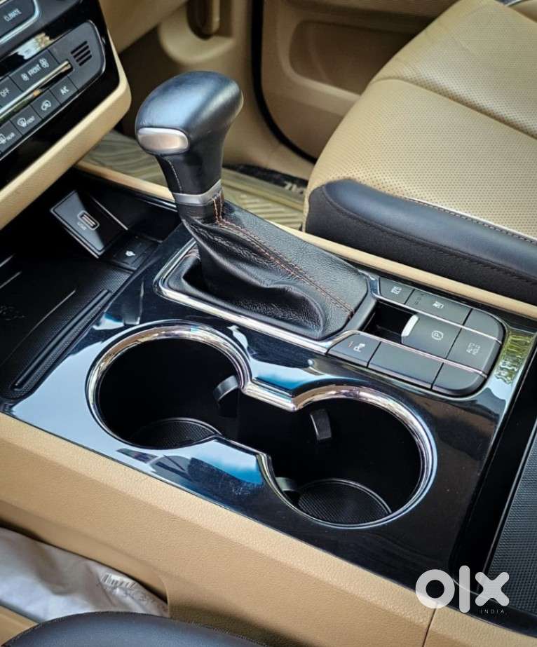 Kia Carnival Limousine, 2020, Diesel