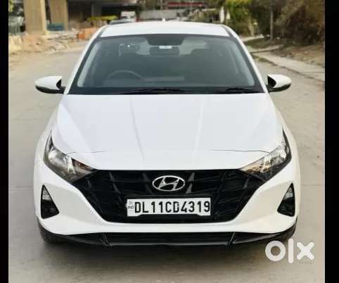 Hyundai I20 Sportz 1.2 Ivt, 2022, Petrol