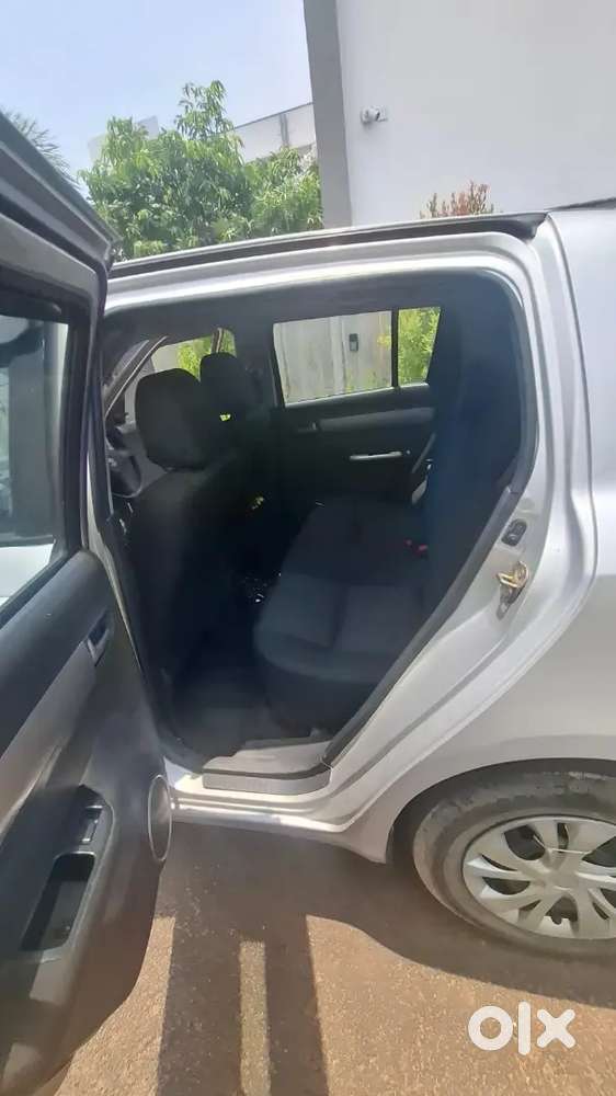 Maruthi Suzuki Swift Vxi