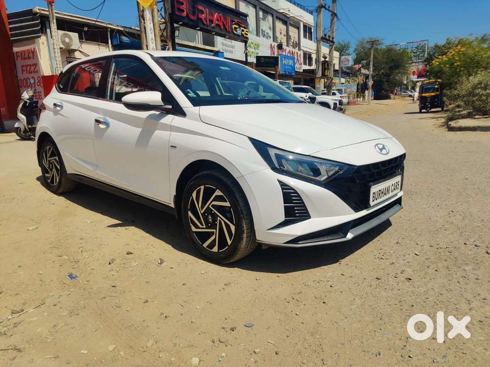 Hyundai I20 Asta (o) 1.2 Ivt, 2024, Petrol