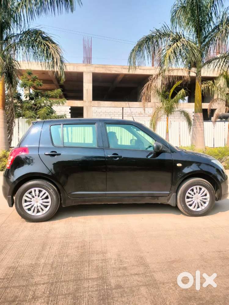 Maruti Suzuki Swift Vxi, 2010, Petrol