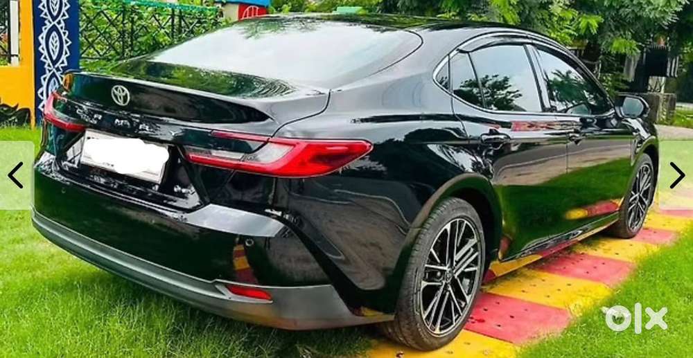 Toyota Camry Hybrid Petrol 2025