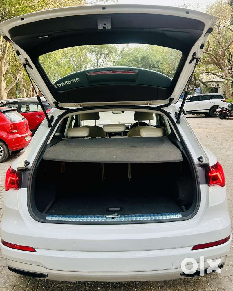 Audi Q3 40 Tfsi Premium Plus, 2023, Petrol