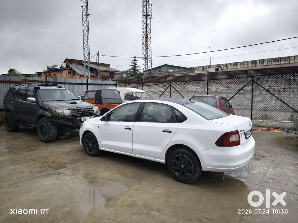 Skoda Rapid 1.6 Ambition Plus 2014