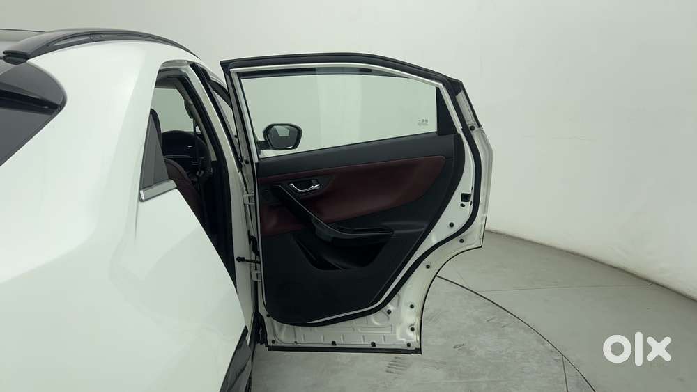 Tata Curvv Accomplished S 1.2 Revotron Petrol 7dca, 2024, Petrol