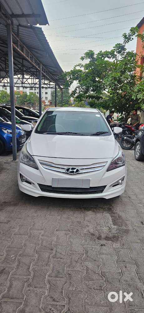 Hyundai Verna Fluidic 1.6 Vtvt Sx Opt, 2015, Petrol