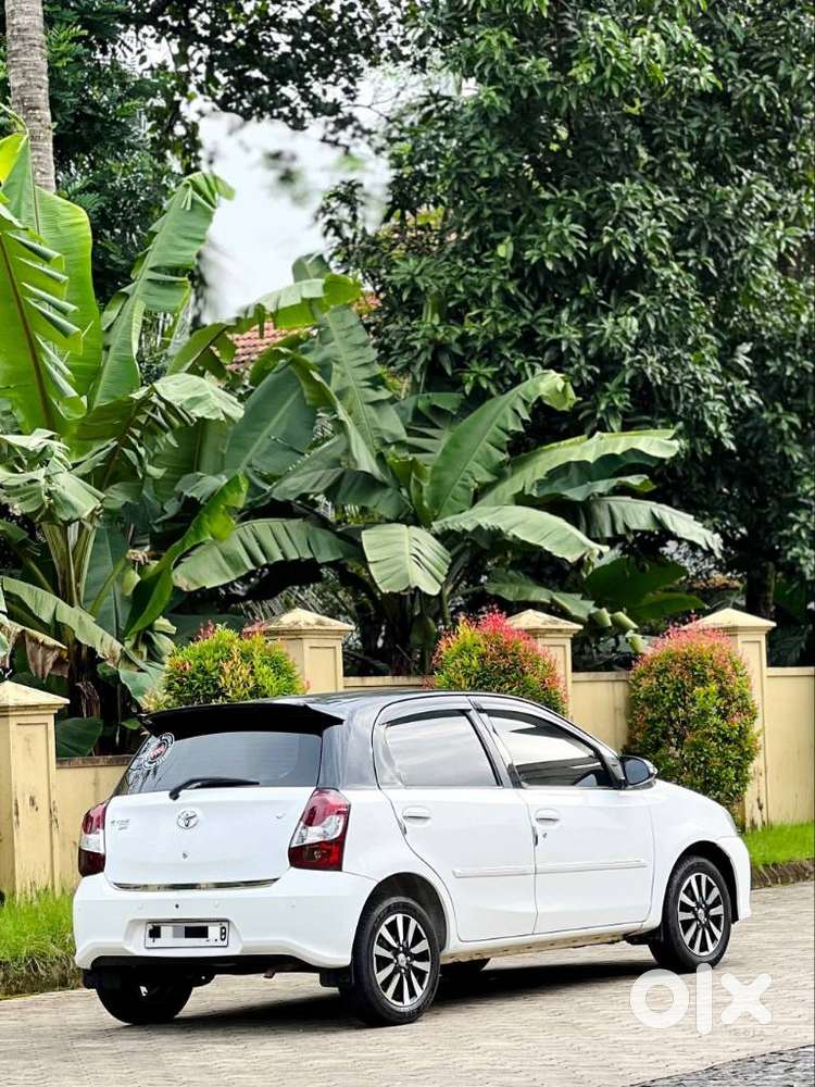 Toyota Etios Liva 1.2 V, 2018, Petrol