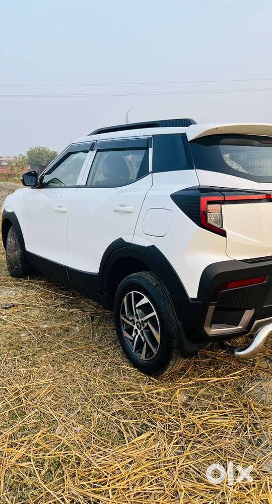 Mahindra Xuv 3xo Petrol Manual 2025