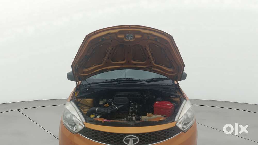 Tata Tiago 1.2 Revotron Xm, 2017, Petrol