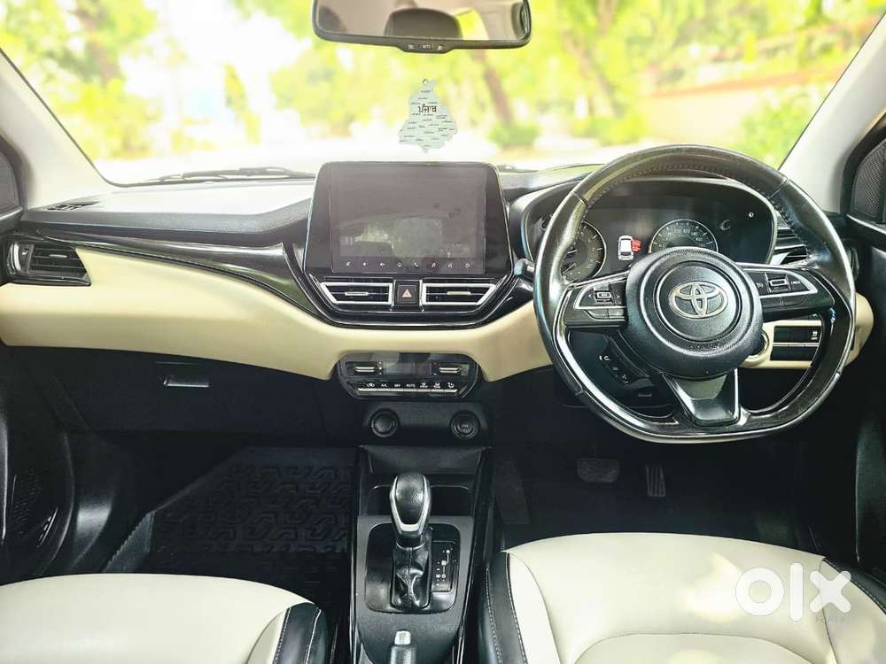 Toyota Glanza V Cvt, 2024, Petrol