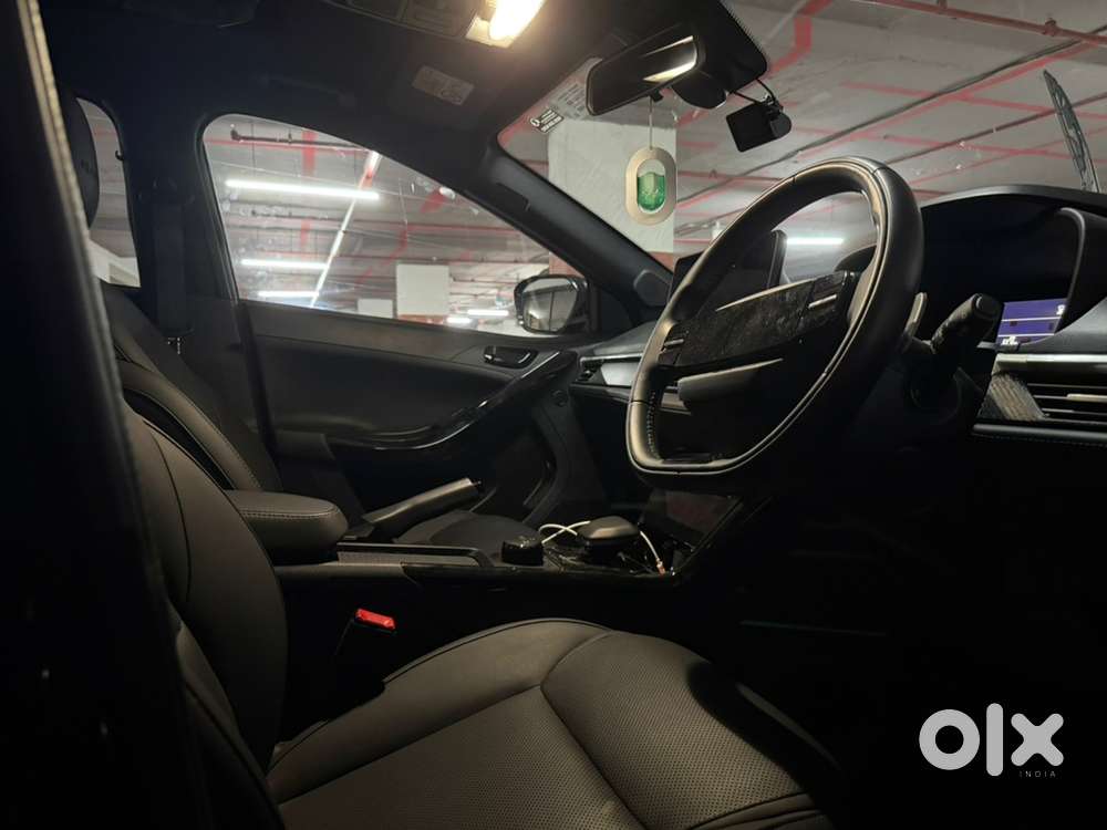 Tata Nexon Petrol 2025 With Sunroof - As Good As New