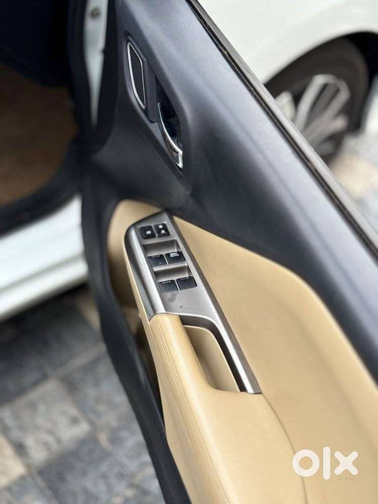 Honda City I-vtec Zx, 2017, Petrol